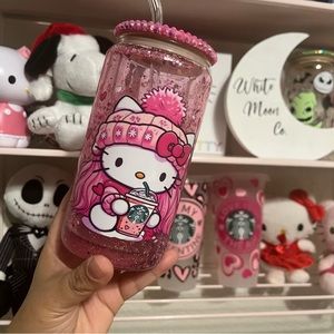 Hello kitty valentines snowglobe cup